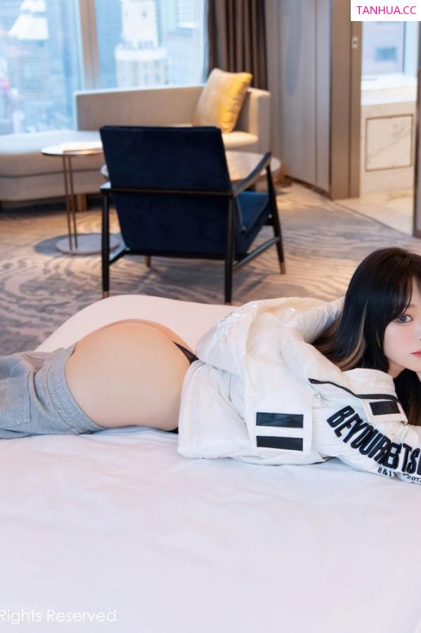 小奶瓶呜呜  [XiuRen]高清写真图 2022.01.17 No.4470 奶瓶第30张图片
